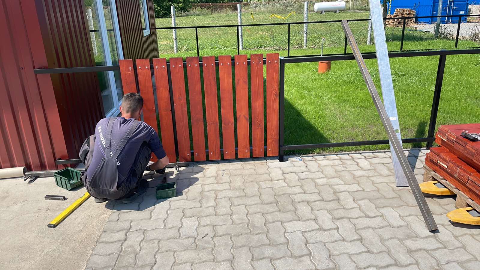Fence repair